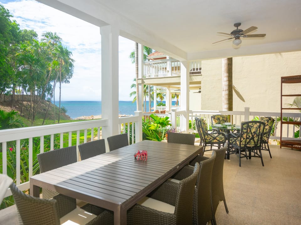 You can access the porch directly from the Guest bedroom #2