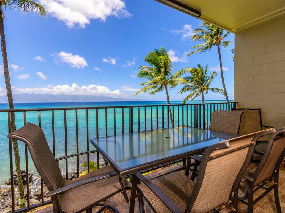 Downstairs Private Lanai