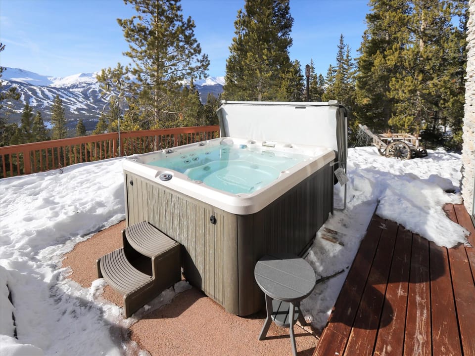 Hot Tub - Charter Ridge 10 - Breckenridge Vacation Rental