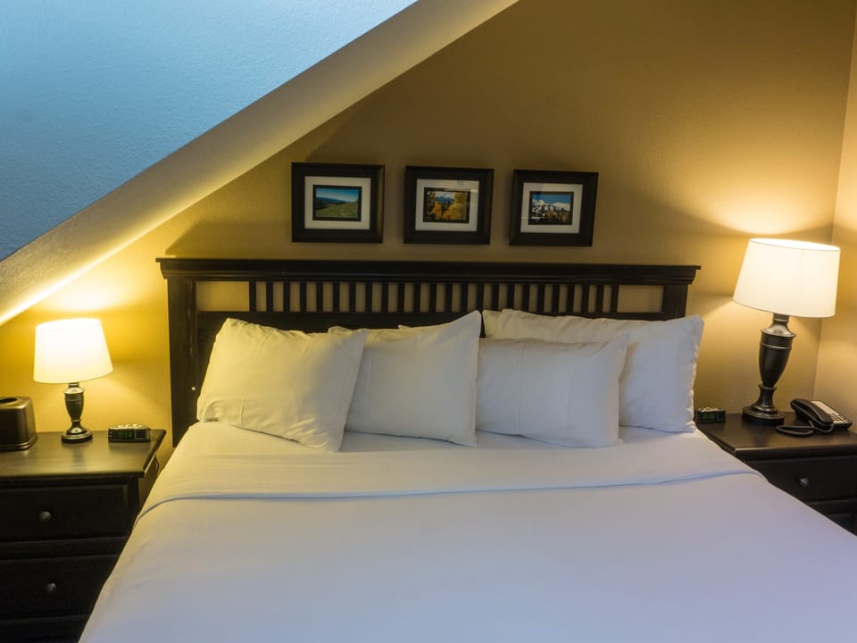 Inviting Winter Hideaway - Walk to Apres-Ski Fun Sleeps 4 Apartment in Breckenridge
