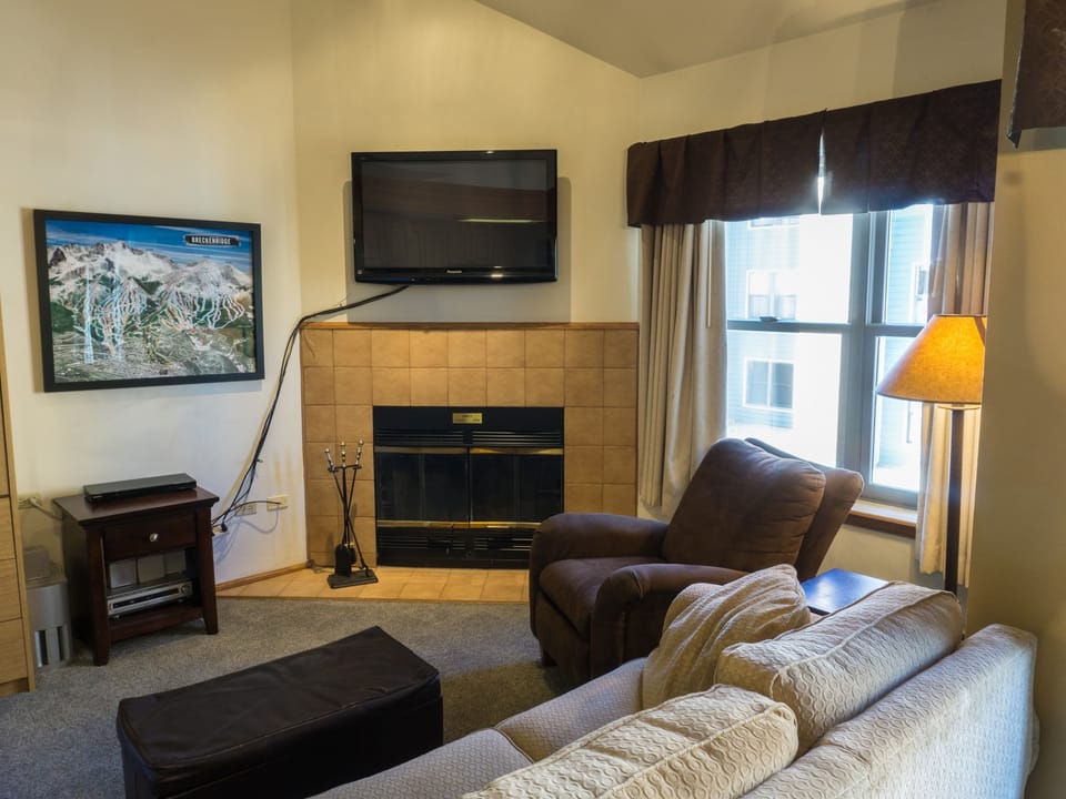 Steps to Winter Adventures Relaxed Condo With Loft Apartment in Breckenridge