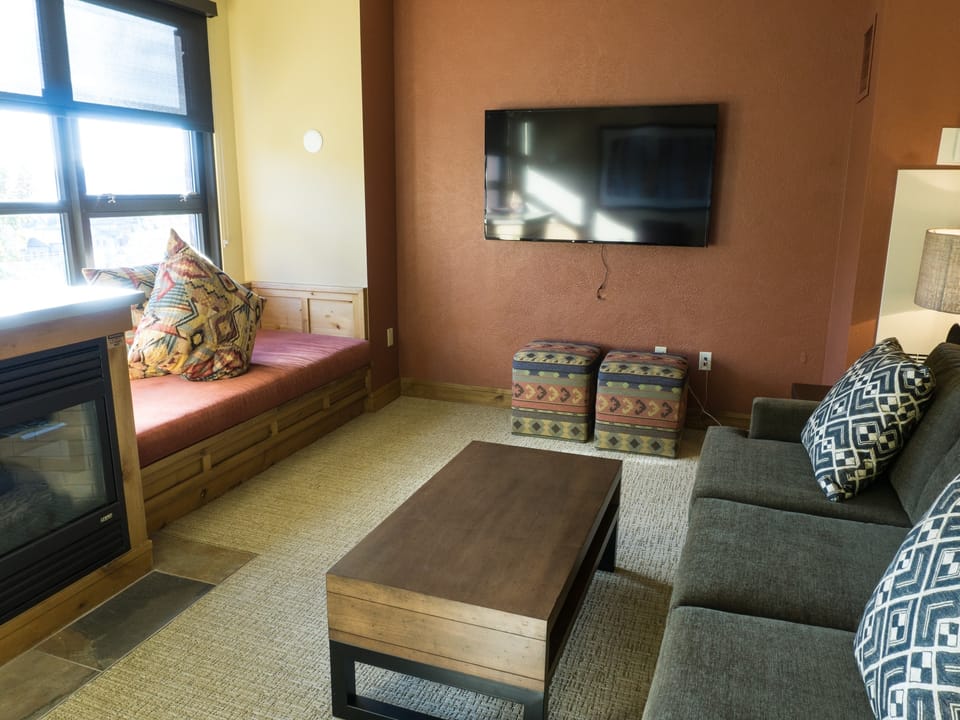 Fully Renovated Suite with Full Kitchen Save 20% on 7+ Nights! Apartment in Wasatch County