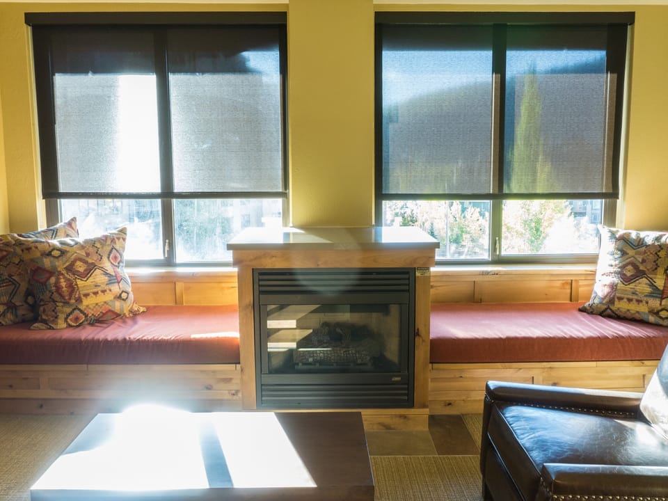 Grand Summit Mountainside Next to Red Pine Gondola Save 20% on 7+ Nights! Apartment in Wasatch County