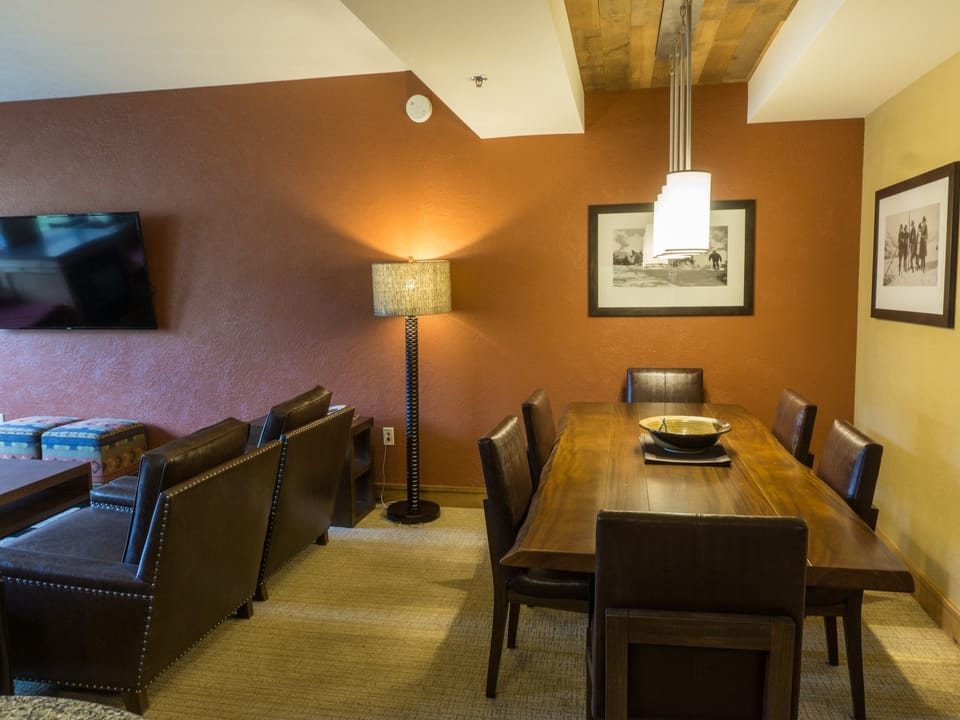 Luxury suite in the heart of Canyons Village Save 20% on 7+ Nights! Apartment in Wasatch County
