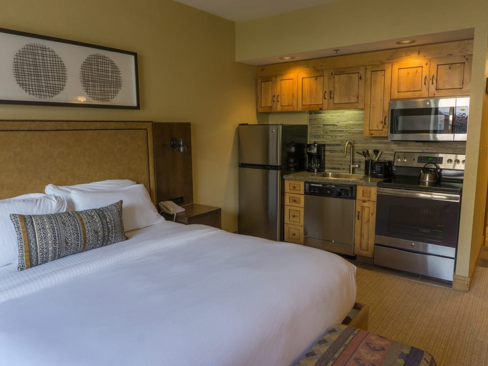 Next to the Red Pine Gondola for Great Winter View Save 20% on 7+ Nights! Apartment in Wasatch County
