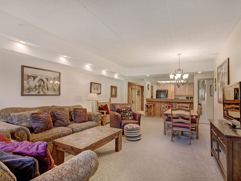 2Br Condo Sleeps 5 - Perfect for Families. Apartment in Breckenridge
