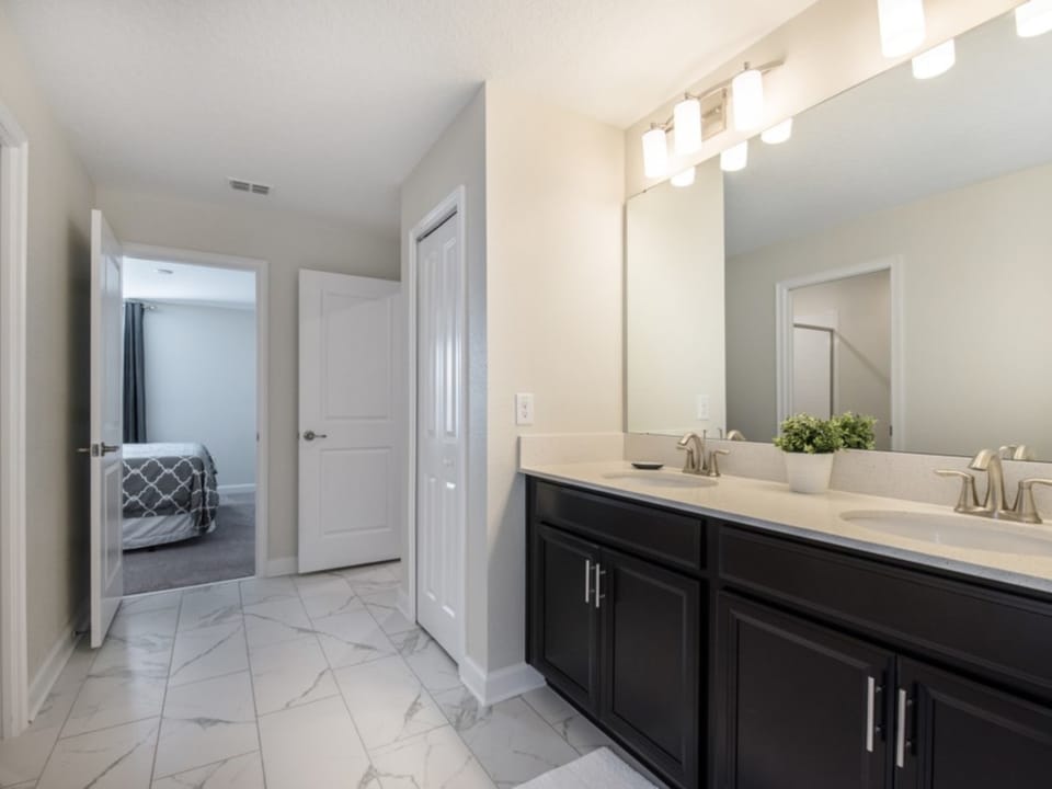 8942TW Villa in Four Corners