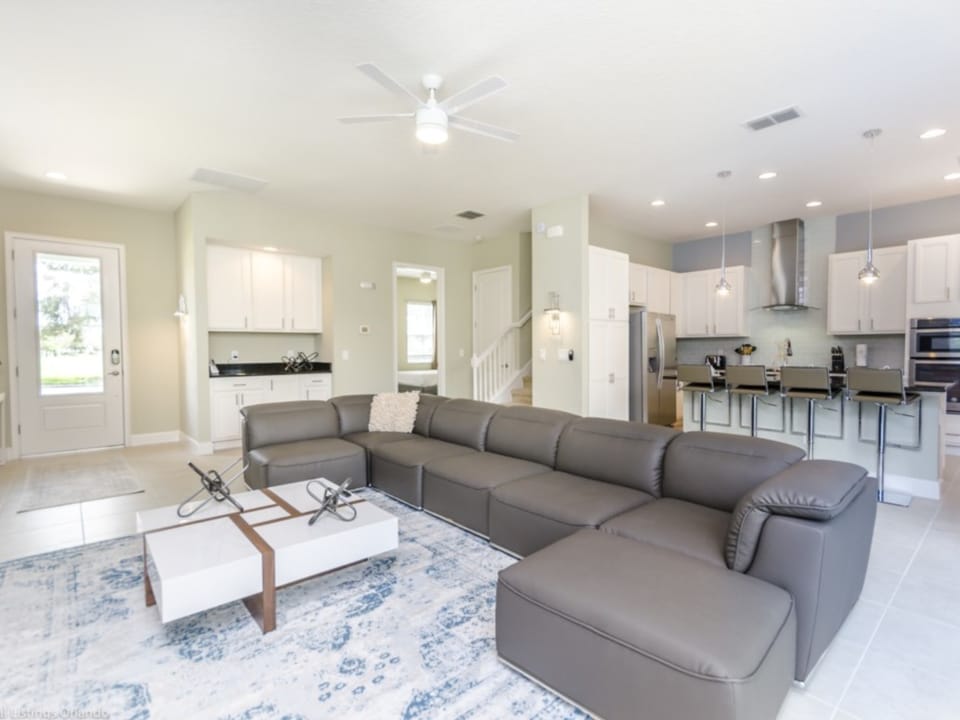 7786LL Villa in Four Corners