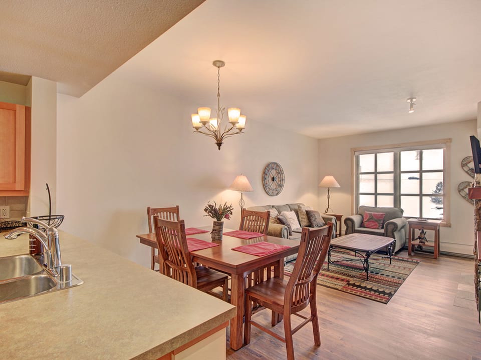 Amazing Passage Point Condo Right in Center Village! - PP301 Apartment in Copper Mountain