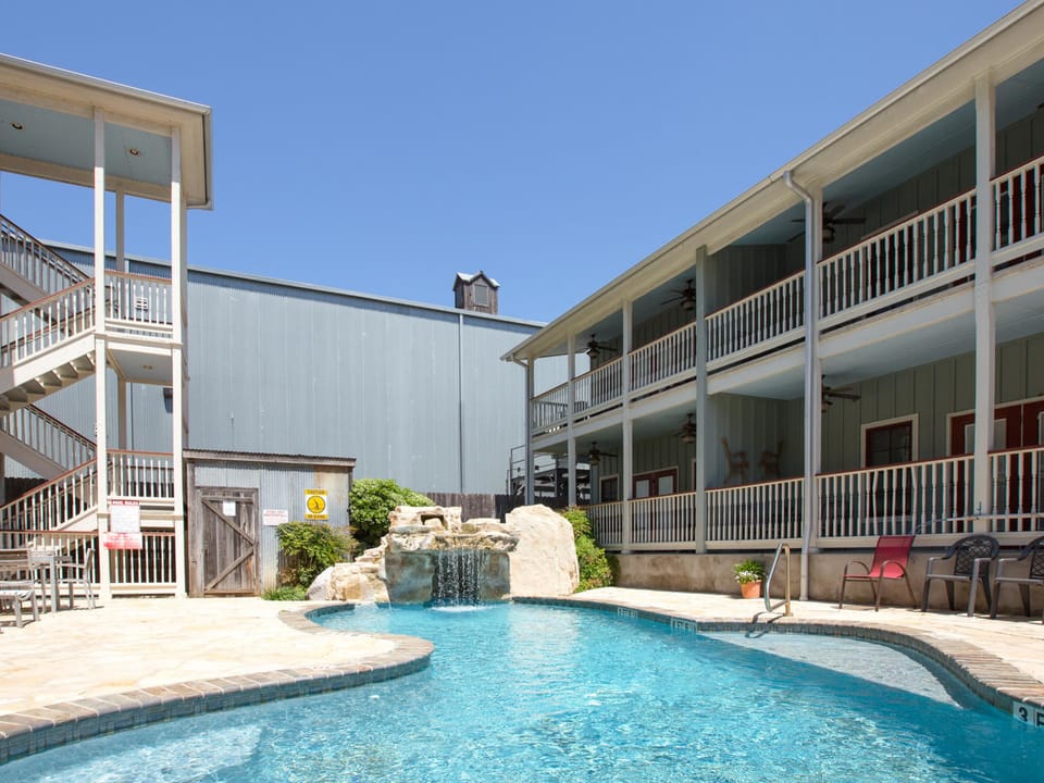 VG 306 Rio Hacienda Apartment in Gruene