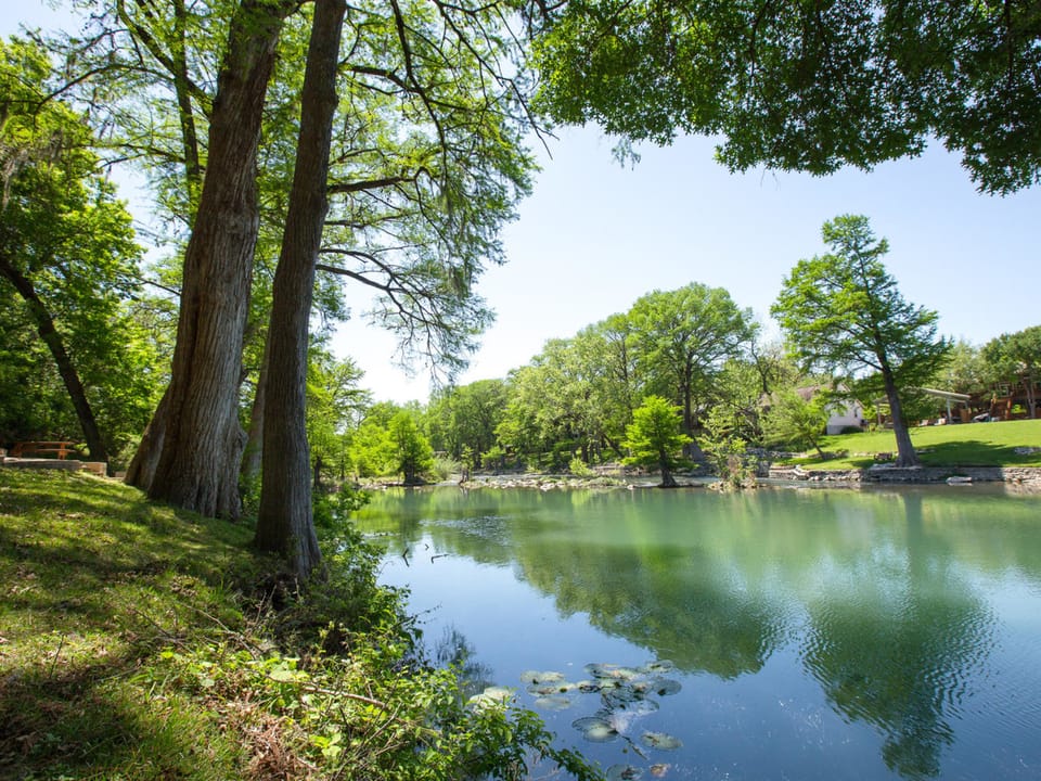 VG 306 Rio Hacienda Apartment in Gruene
