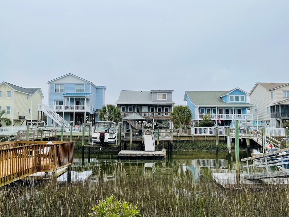 Canal View Exterior