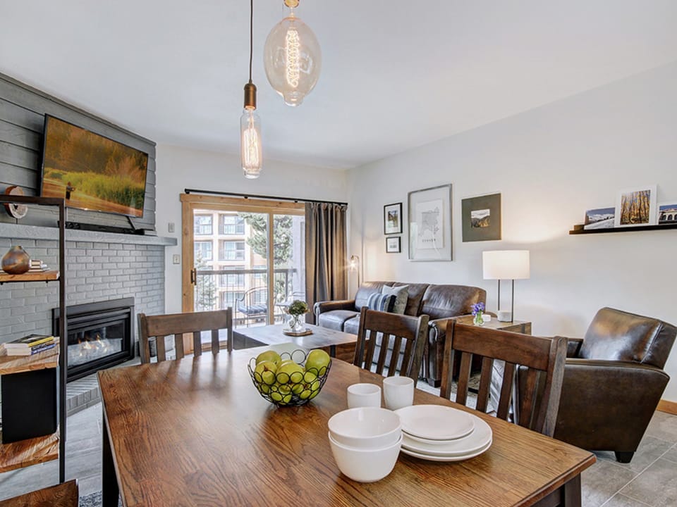 Dining Area - Mountainwood 301 - Breckenridge Vacation Rental