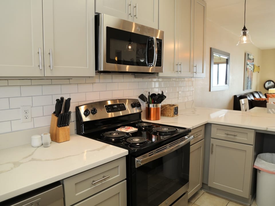 Ocean Reef 702 Townhouse in West Beach