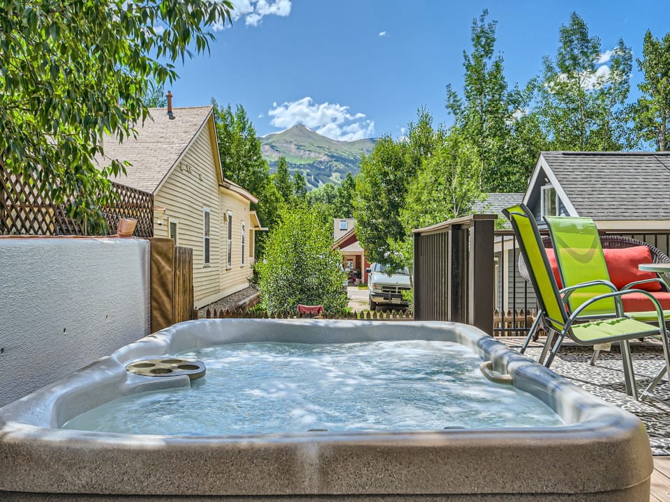 Tub