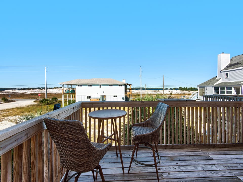 Back deck - off of dining area