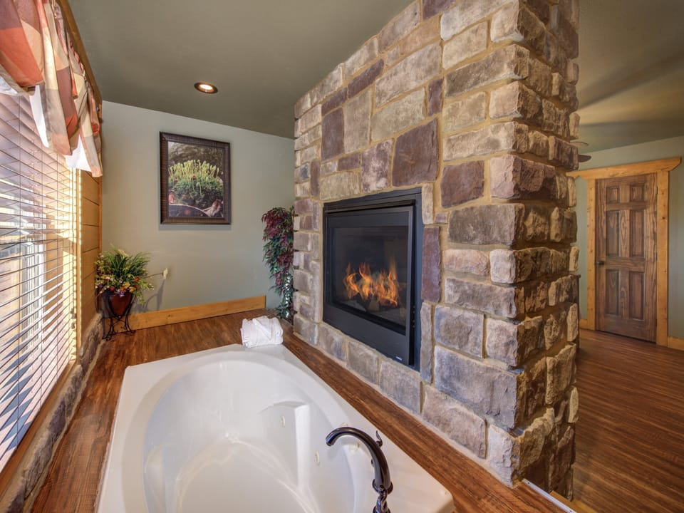 Fireside Jacuzzi