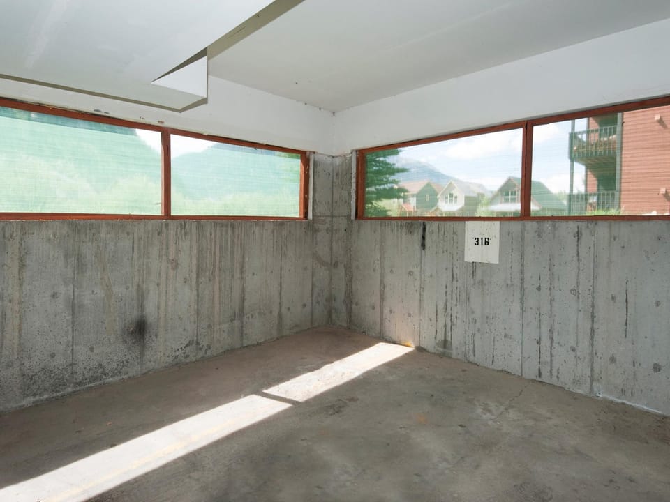 MS316G Garage Parking