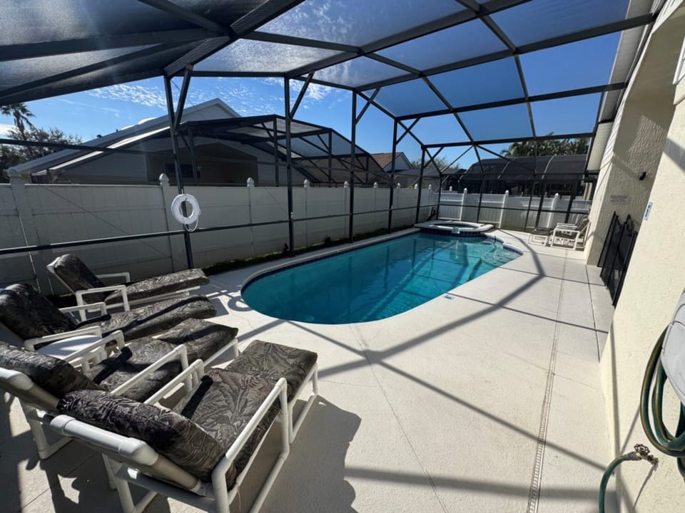 Pool 3.jpg