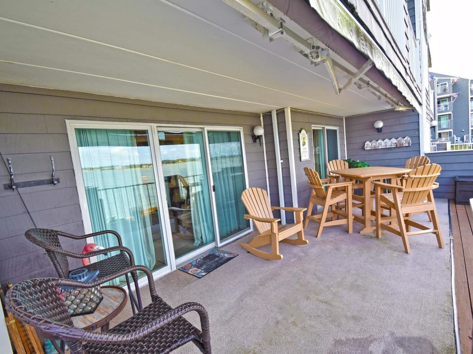 Harbour Island 102M Apartment in Ocean City