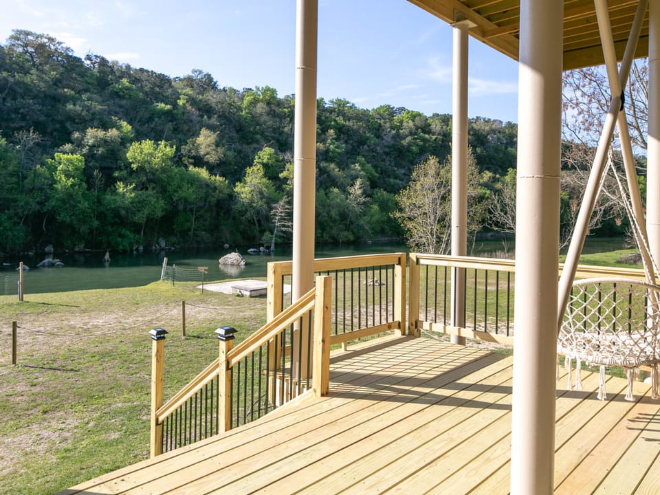 RR 7252B Lazy Southern Getaway House in Canyon Lake