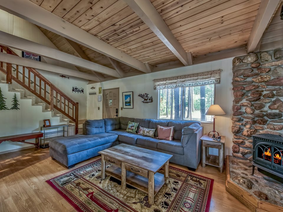 1625A  Atroari Chalet Chalet in Sierra Nevada