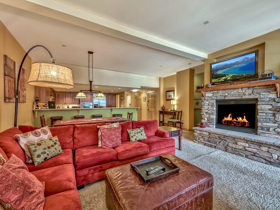Luxury Three Bedroom Mountain Escape at Kirkwood Townhouse in Kirkwood