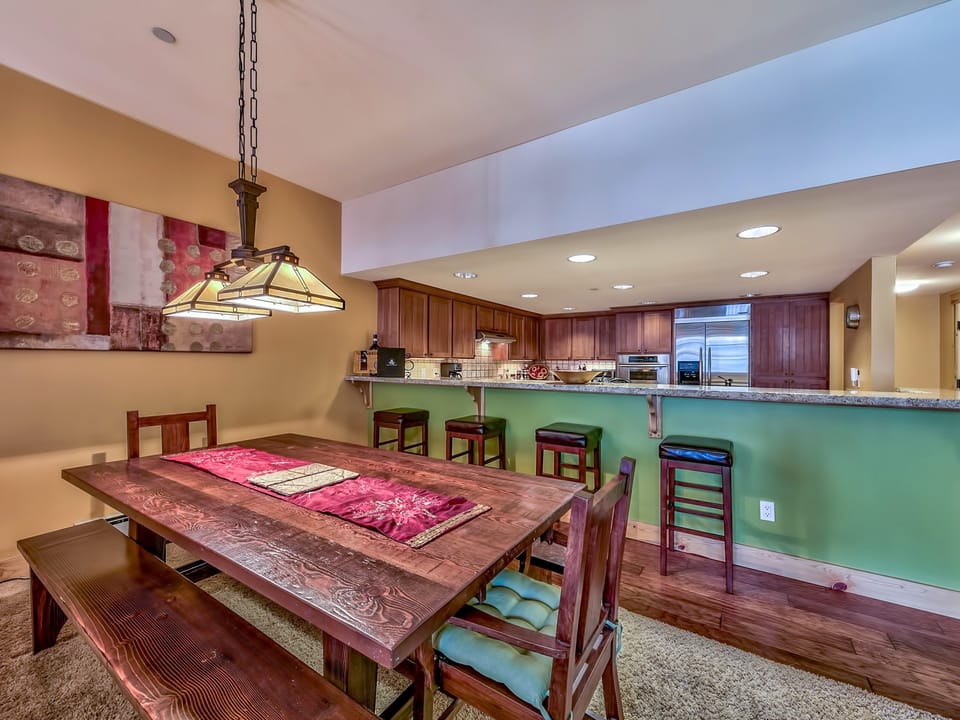 Luxury Three Bedroom Mountain Escape at Kirkwood Townhouse in Kirkwood