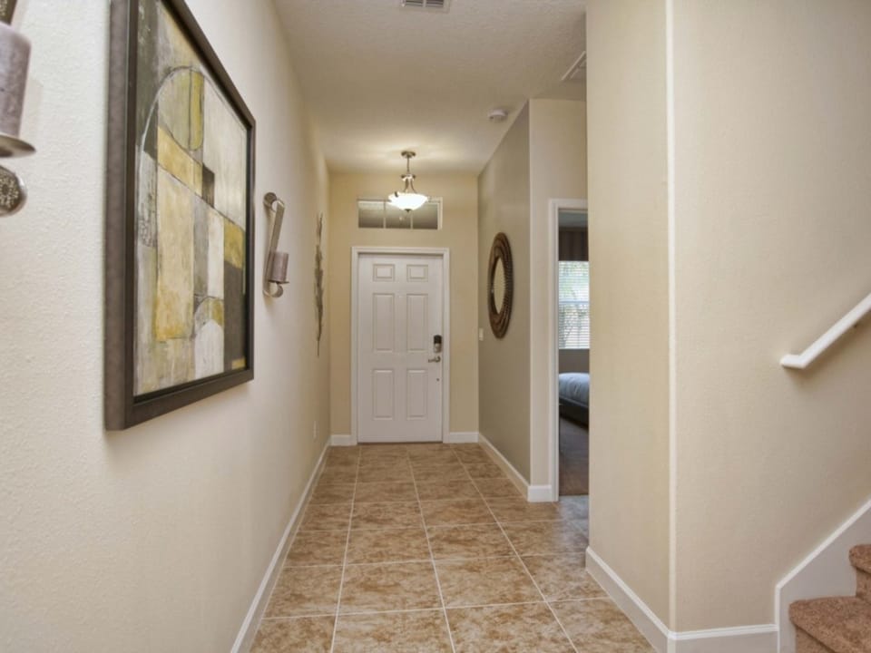 Contactless Check-in, No Rear Neighbors, Disney Themed Rooms, Gameroom,Jacuzzi, Free Wifi! House in Four Corners