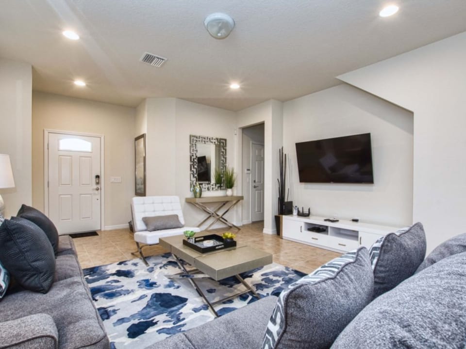 Modern Spacious Villa with No Rear Neighbors-3715 House in Four Corners