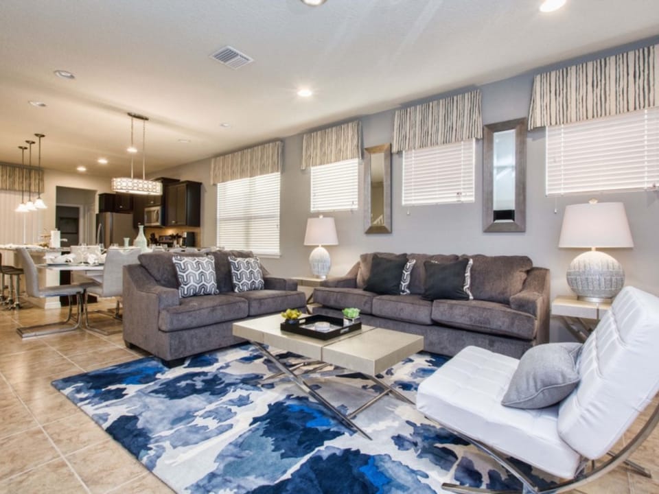 Modern Spacious Villa with No Rear Neighbors-3715 House in Four Corners