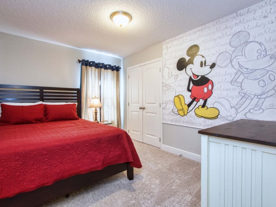 GATED RESORT COMMUNITY, GAME ROOM, BBQ, FREE WIFI, 2 MASTER SUITES!!! House in Four Corners
