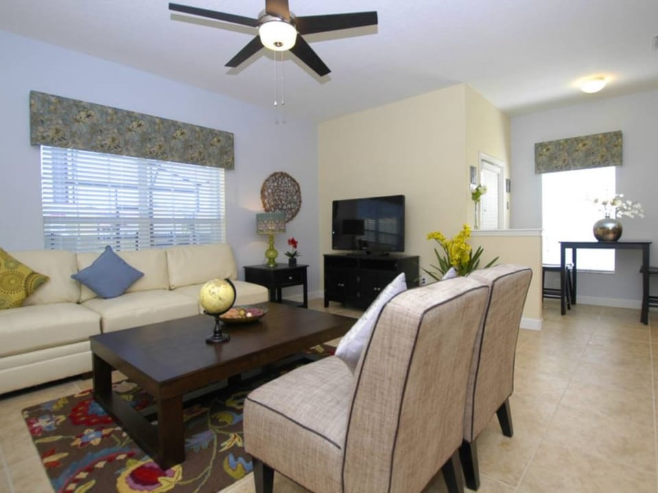 Beautiful Townhome, Lake Front, Close to Clubhouse, BBQ Grill, Free Wifi, Contactless Check-in! Townhouse in Four Corners