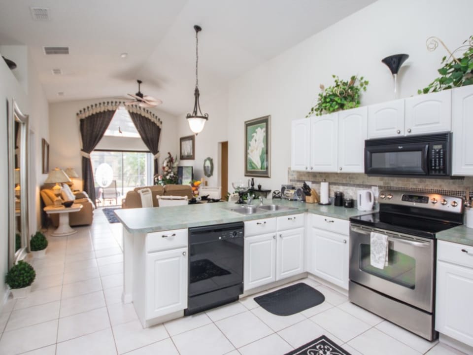 Private Pool Home in  Seasons Villa ** House in Kissimmee
