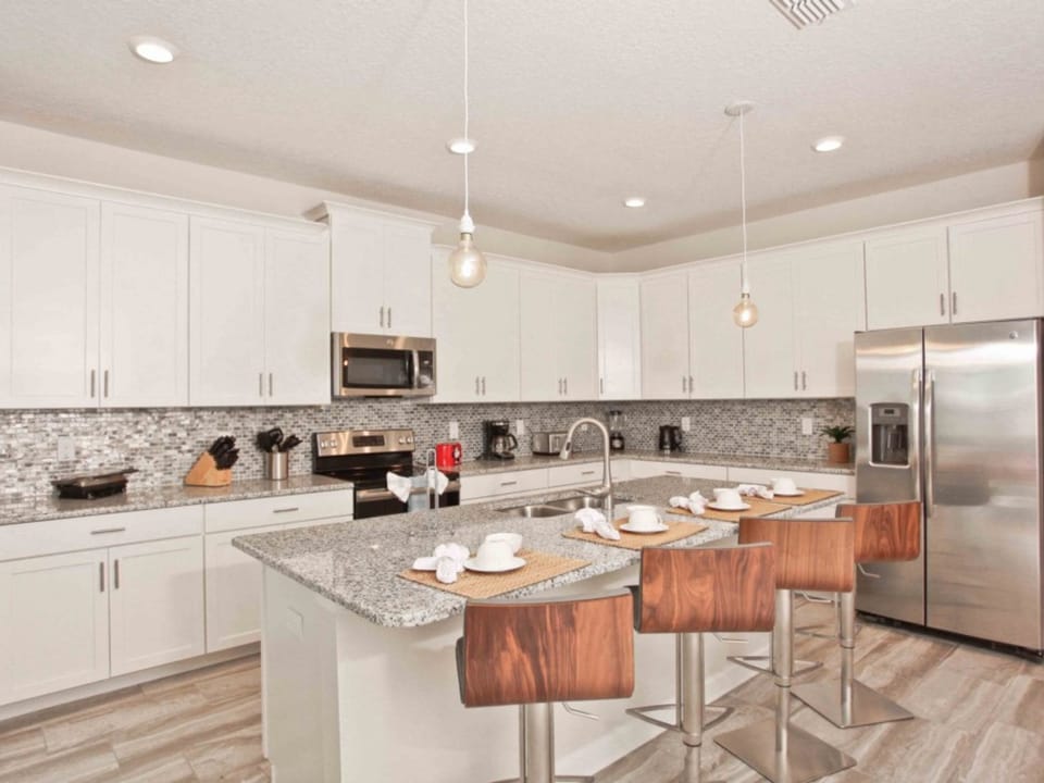 Storey Lake Dream Home with Gorgeous Lake View! House in Kissimmee