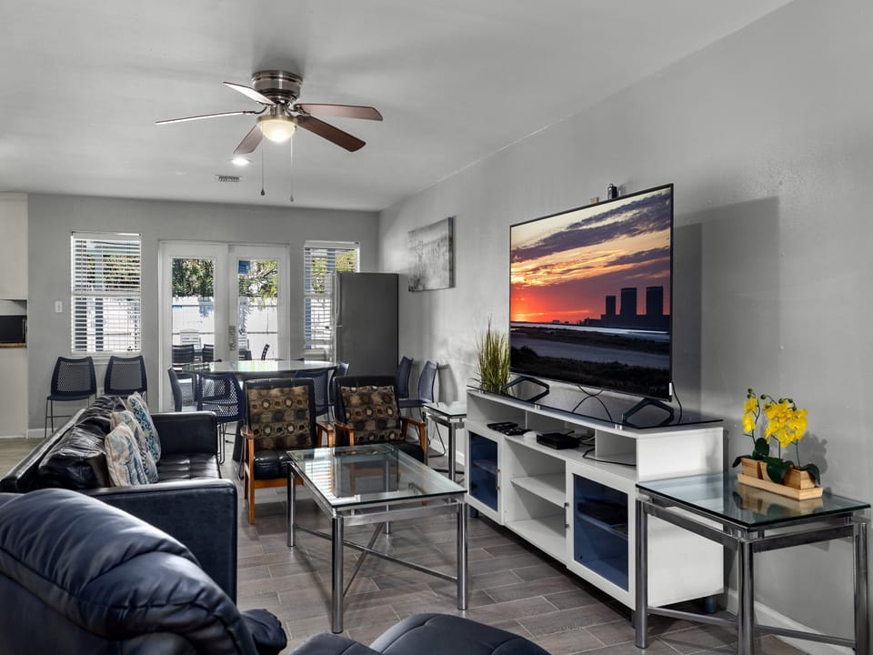 1st floor, comfortable living area with large flat screen tv!