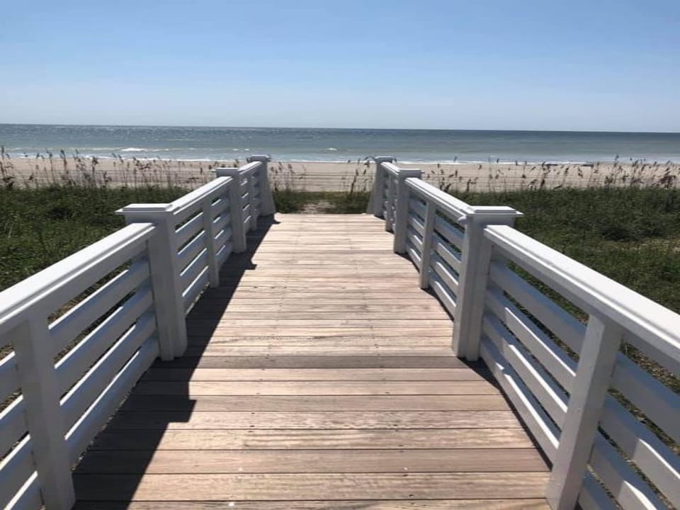 Walkway to the Beach.JPG