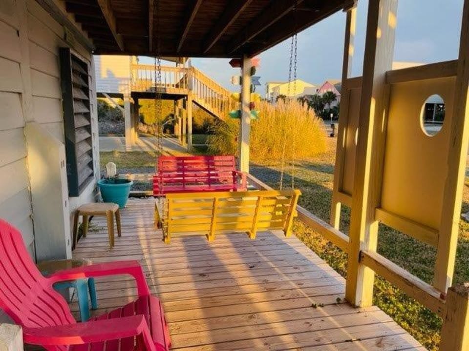(5) Front Deck Swings