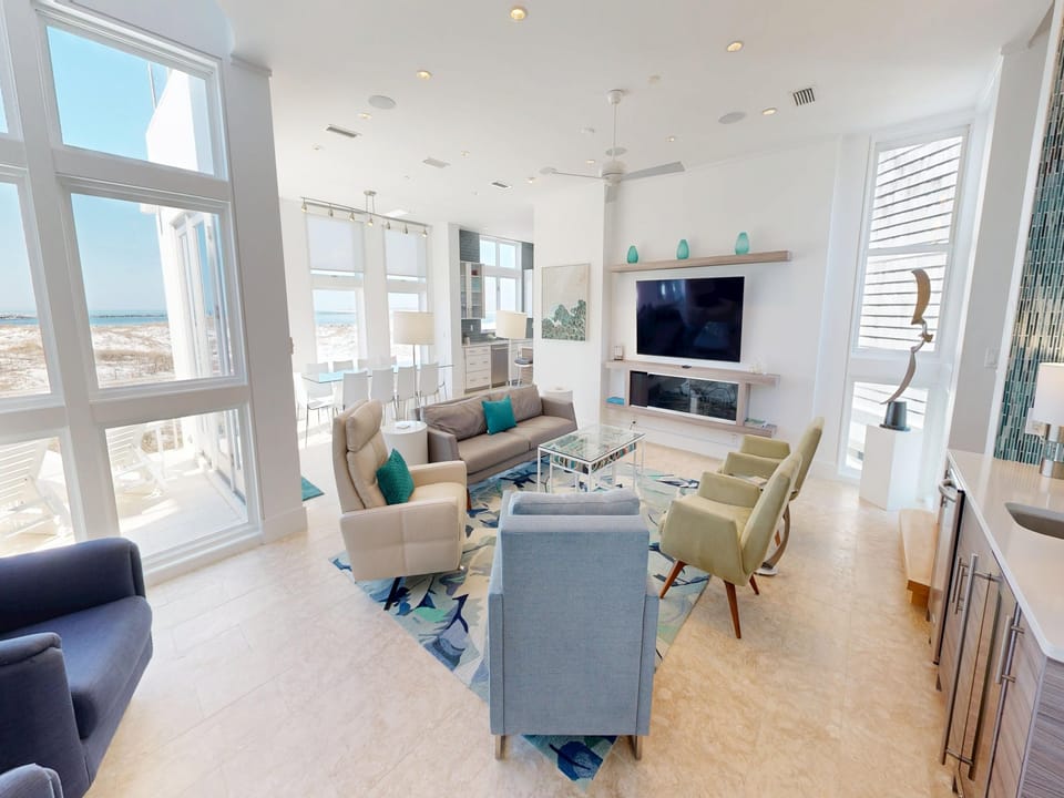 Living Room (1st Floor)