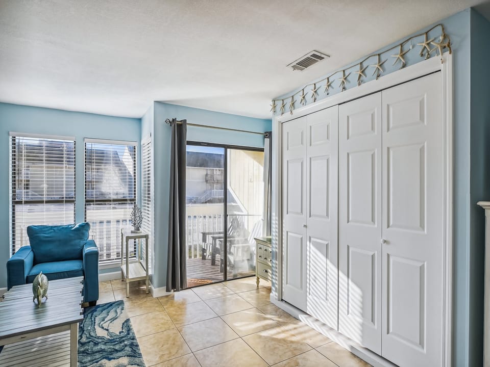 Living room/Bedroom