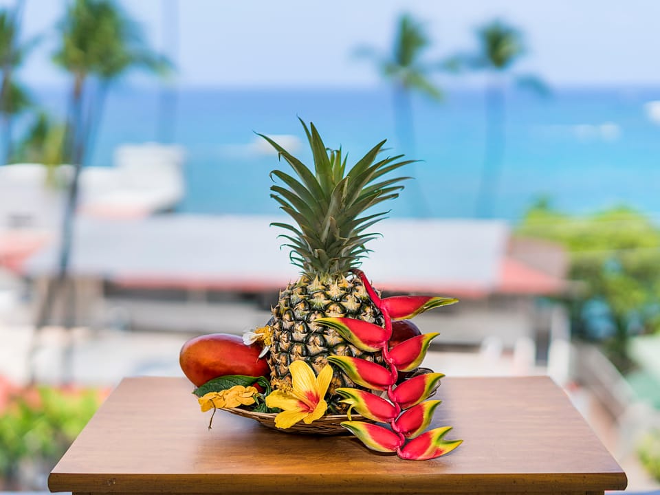 Kona Plaza#402 Apartment in Holualoa