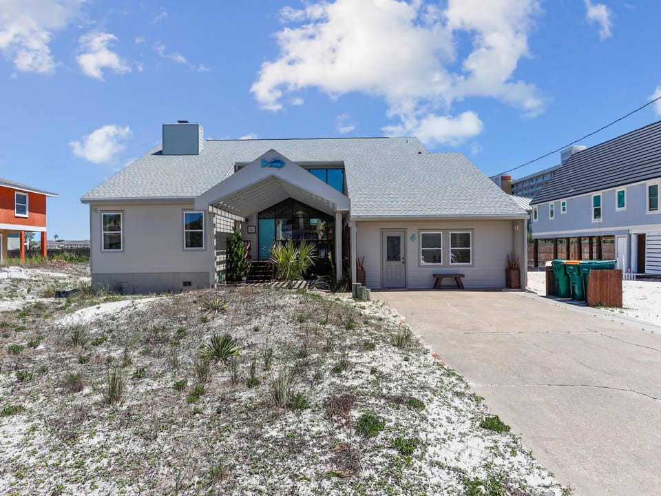 Exterior-Front Elevation-_18A8477