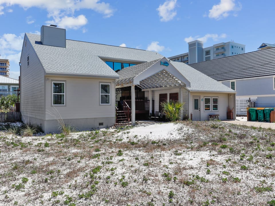 Exterior-Front Elevation-_18A8479