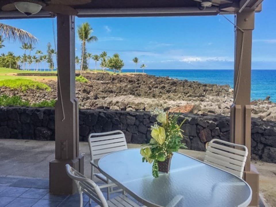 Keauhou Kona Surf & Racquet Club#5-104 Apartment in Big Island