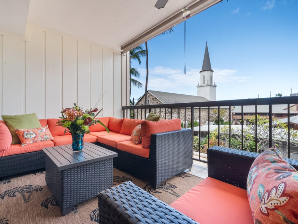 Kona Plaza#217 Apartment in Holualoa