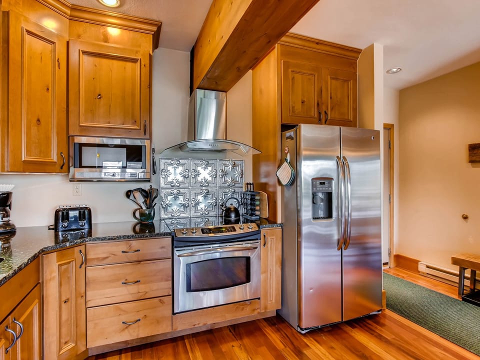 Unique & Modern 3 BR/2BA Condo- Ski-in/Ski-out Apartment in Colorado