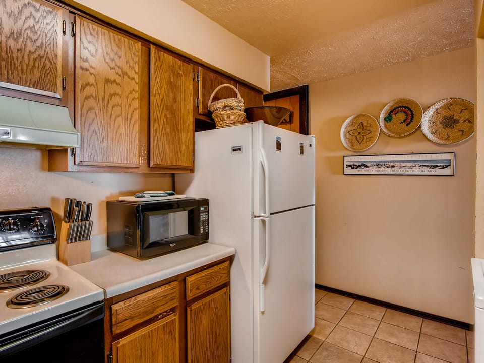 Unique, Mountain 4 BR Condo Apartment in Colorado