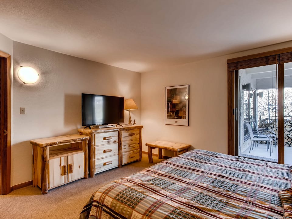 Cozy & Spacious 2 Br Condo Sleeps 6! Apartment in Colorado