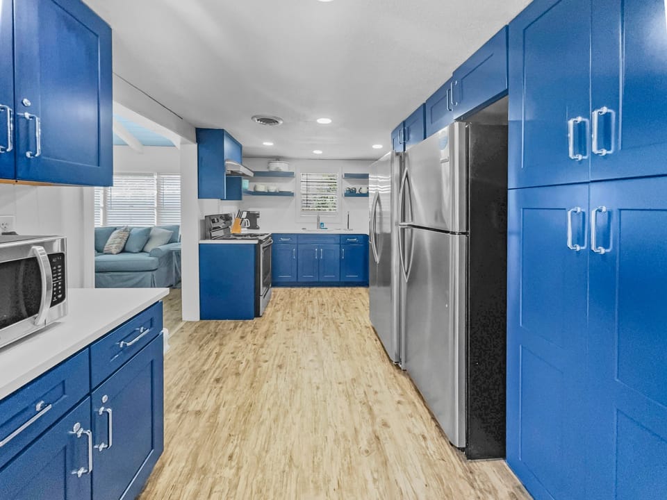 Cole Bin | Kitchen Area
