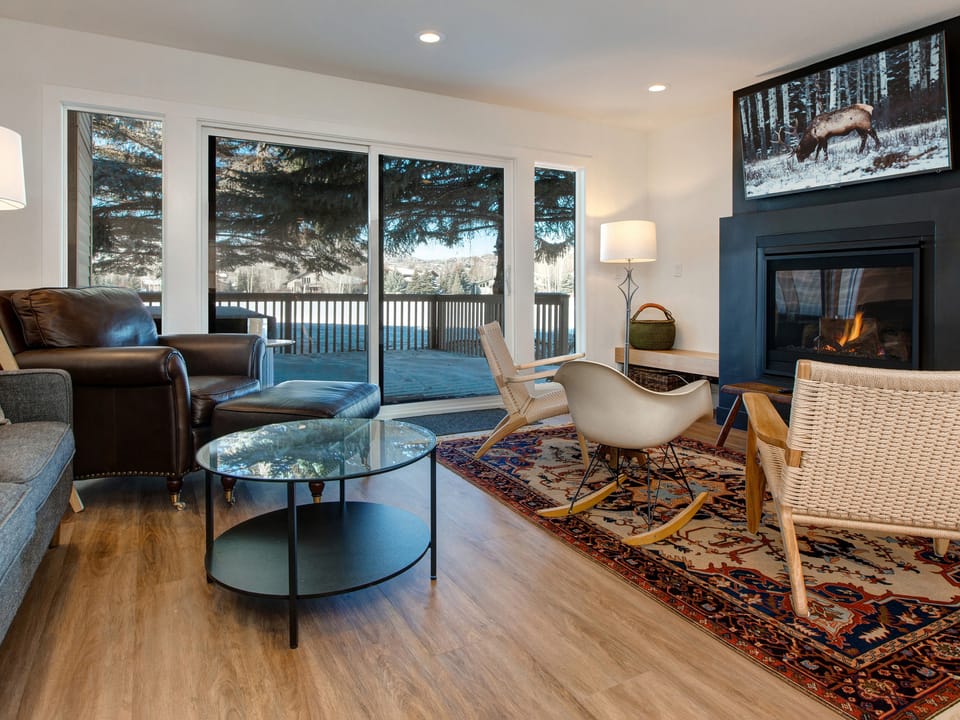 Scandinavian 72 Vantage Condo with Private Hot Tub Apartment in Snyderville